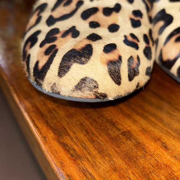 Leopard print loafers! - Picture 2 of 9